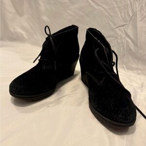 Elegant Black Women's Wedge Boots